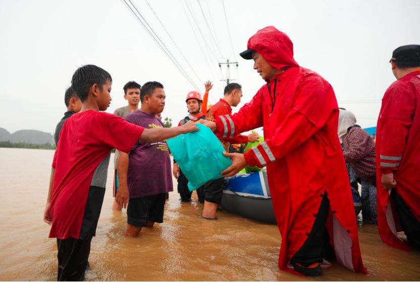 Pj Gubernur, Zudan Arif Fakrulloh Pantau Penanganan Banjir di Pangkep