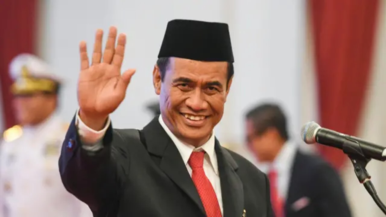 KAHMI Award dan Kontroversi di Balik Nama Andi Amran Sulaiman