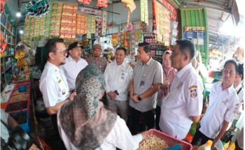 Appi Turun Ke Pasar, Pantau Harga Sembako Jelang Idul Adha